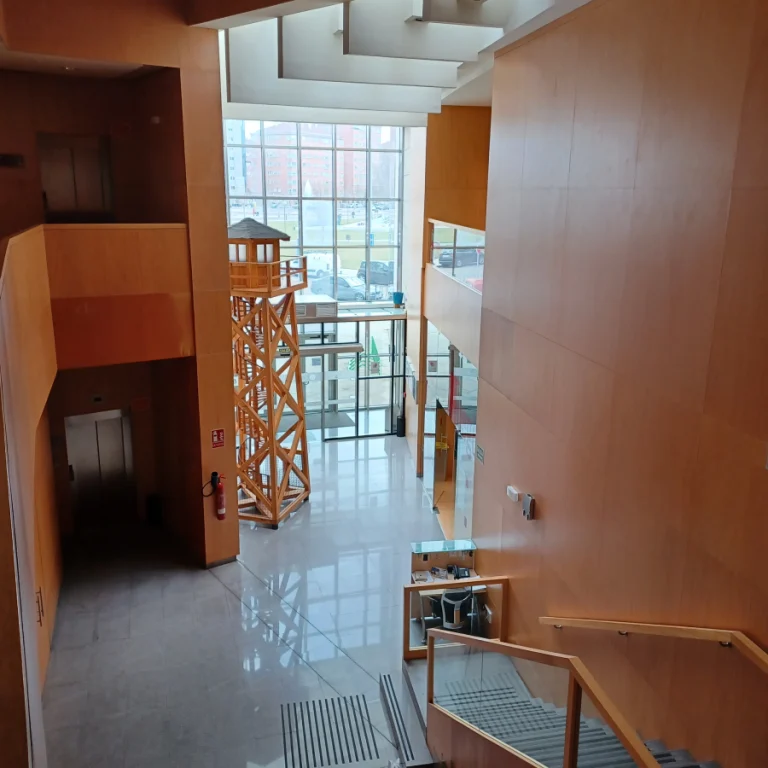 Edificio fuego león